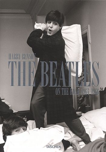 Harry Benson. The Beatles on the Road 1964-1966 von Harry Benson für 30,00 € Harry Benson. The Beatles on the Road 1964-1966 von Harry Benson für 30,00 €