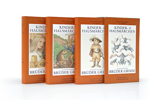 Kinder- und Hausmärchen. Die Ganz Große Ausgabe in 3 Bänden von Jacob und Wilhelm Grimm für 24,90 € Kinder- und Hausmärchen. Die Ganz Große Ausgabe in 3 Bänden von Jacob und Wilhelm Grimm für 24,90 €