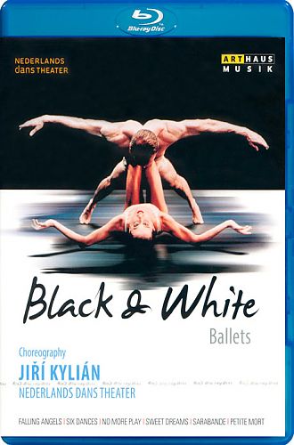 Black & White für 24,95 € Black & White für 24,95 €